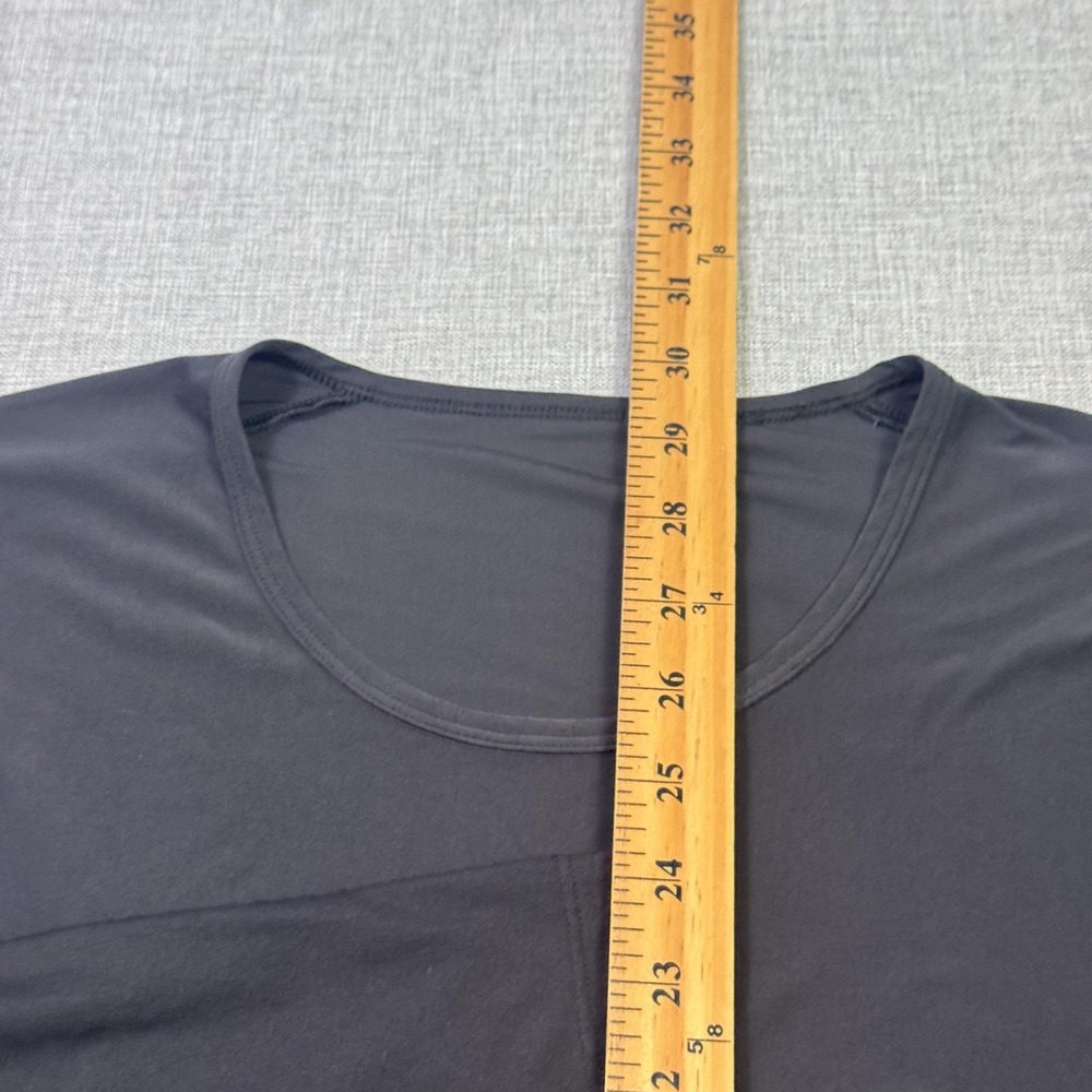 Lululemon T-Shirt Mens 2XL Black Long Sleeve Scoop Neck Activewear Moisture - Picture 4 of 8